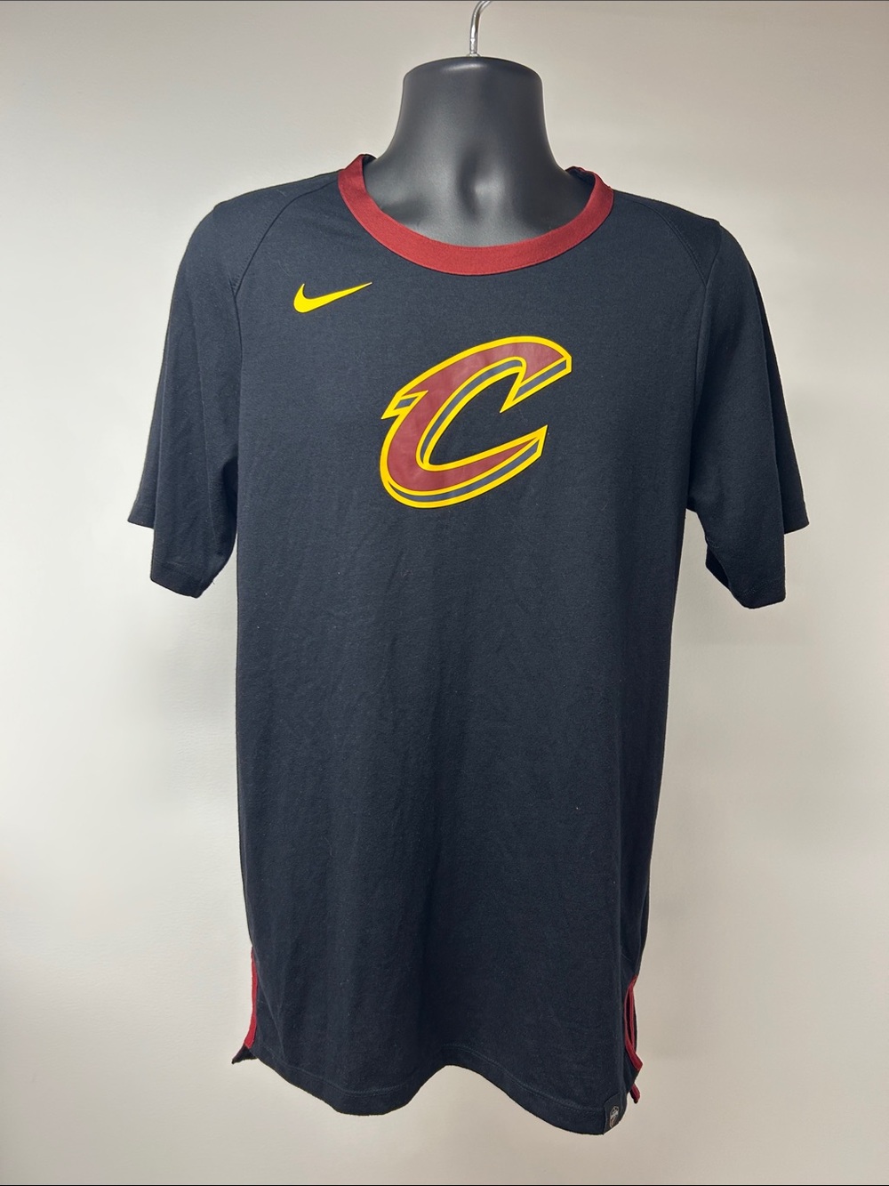 Nike Black Cleveland Cavaliers Short-Sleeve Logo Tee with Maroon Trim